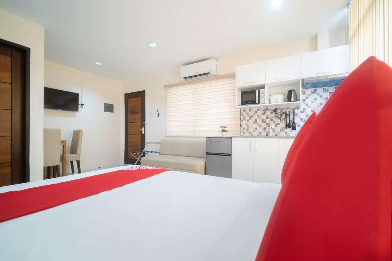 Oyo 199 Solange Apartelle Davao City Extérieur photo