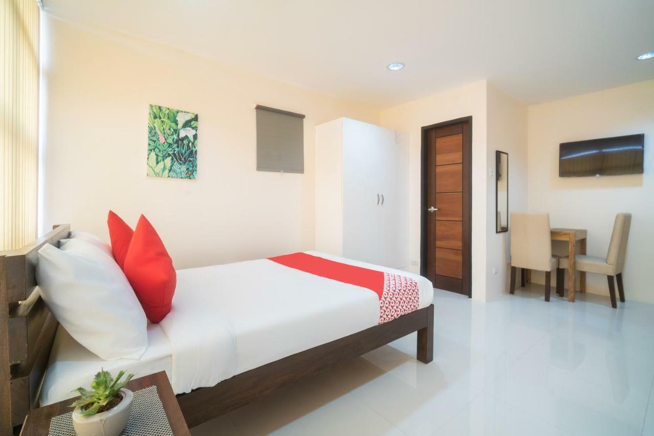 Oyo 199 Solange Apartelle Davao City Extérieur photo